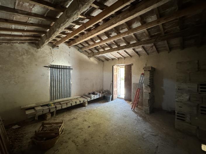 Image No.23-2 Bed House for sale