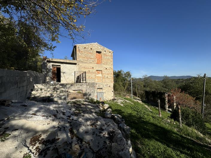 Image No.2-2 Bed House for sale