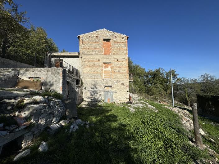 Image No.38-2 Bed House for sale