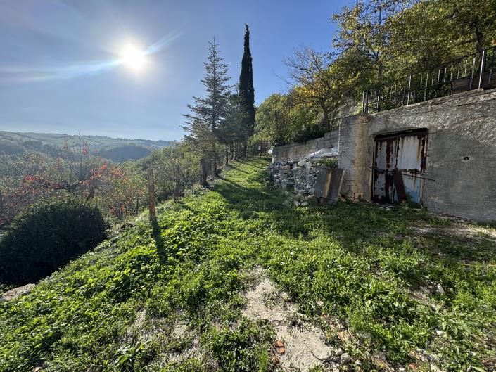 Image No.41-2 Bed House for sale