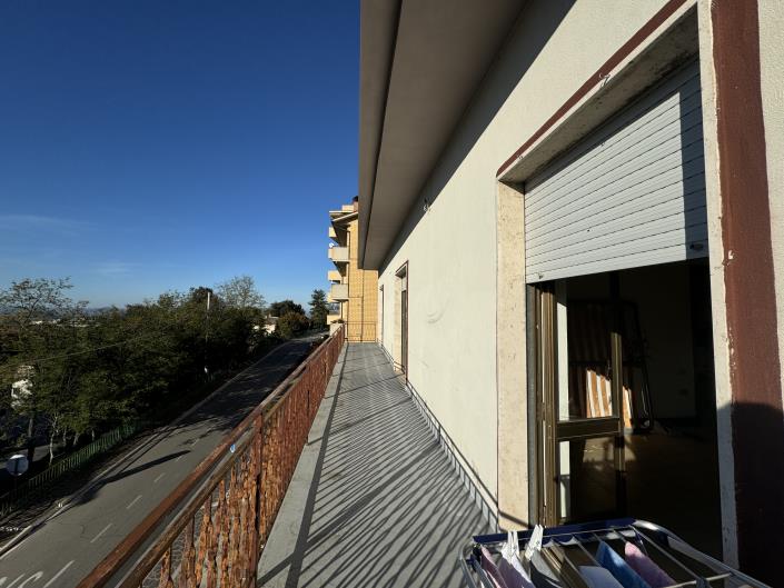 Image No.24-4 Bed Apartment for sale