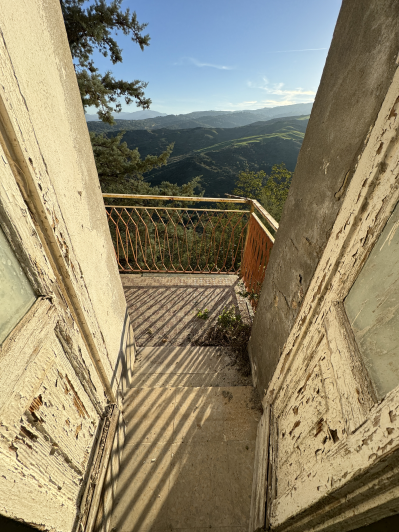 Image No.25-House for sale