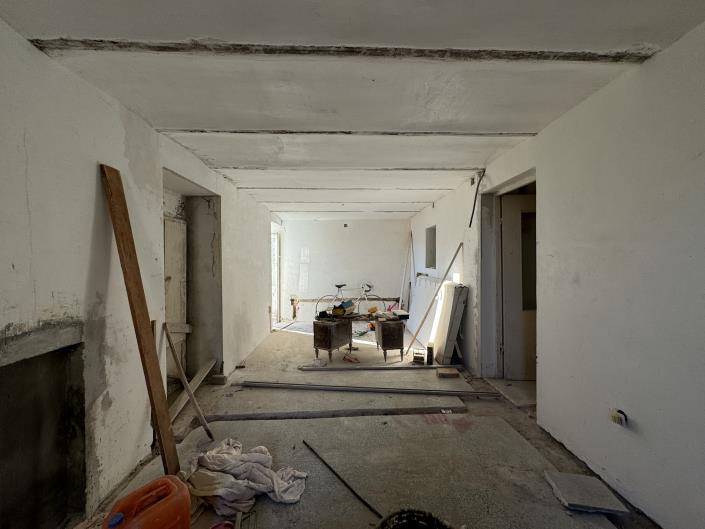 Image No.32-House for sale