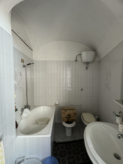 Image No.26-3 Bed House for sale