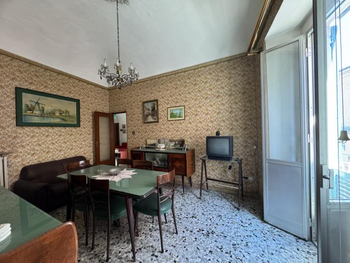 Image No.7-3 Bed House for sale