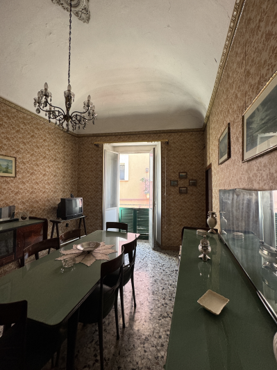 Image No.6-3 Bed House for sale