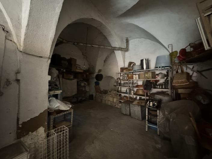 Image No.37-3 Bed House for sale