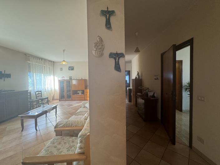 Image No.25-Villa / Détaché de 4 chambres à vendre à Orsogna