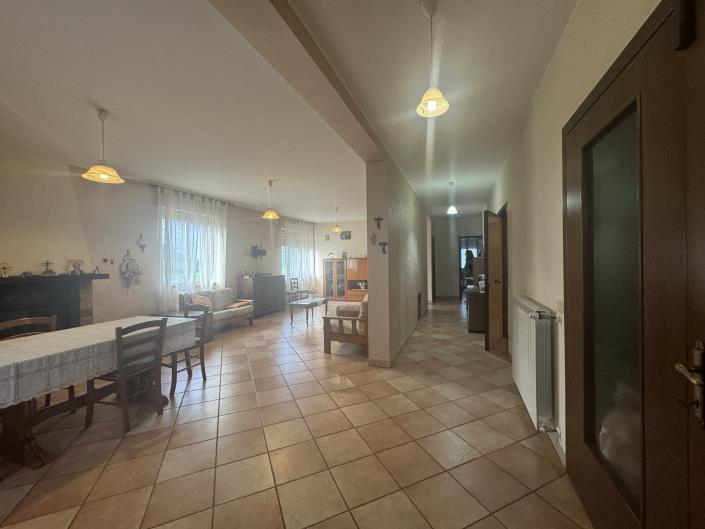 Image No.15-Villa / Détaché de 4 chambres à vendre à Orsogna