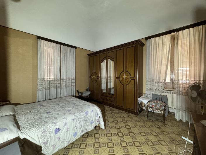 Image No.8-Villa for sale