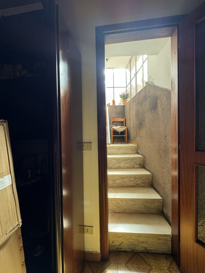 Image No.23-2 Bed Townhouse for sale