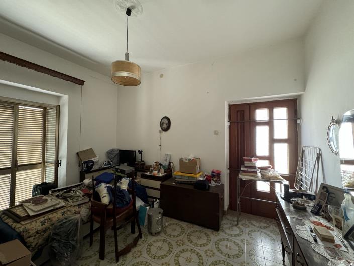 Image No.22-2 Bed Townhouse for sale