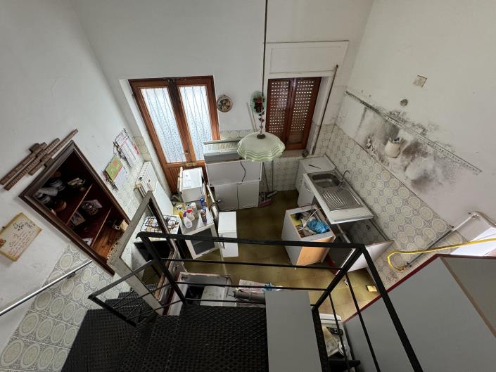 Image No.28-2 Bed Townhouse for sale