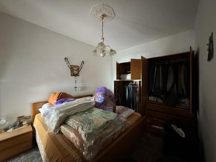 Image No.13-2 Bed Townhouse for sale