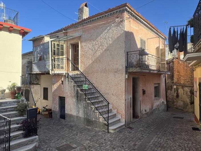 Image No.1-2 Bed Townhouse for sale