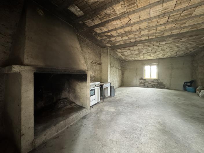 Image No.18-4 Bed Country Property for sale