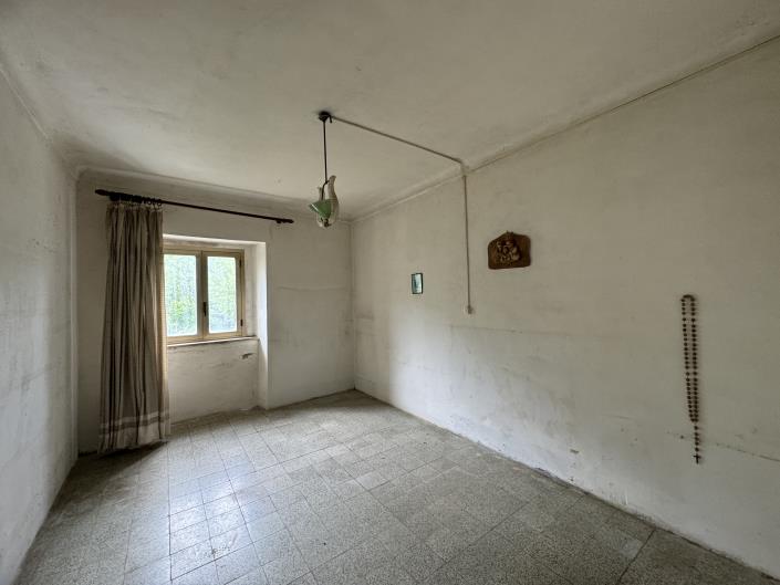 Image No.27-4 Bed Country Property for sale