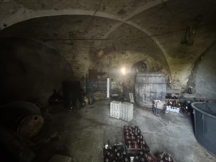 Image No.33-4 Bed Country Property for sale