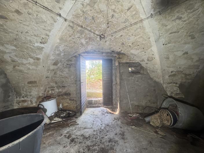 Image No.28-Propriété de pays de 4 chambres à vendre à Tornareccio