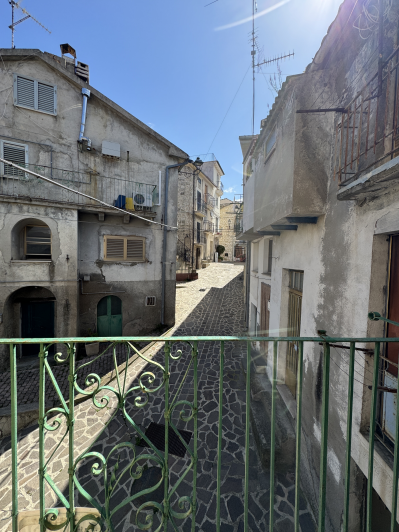 Image No.16-3 Bed Townhouse for sale