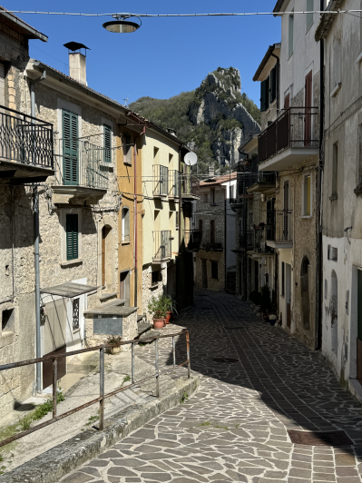 Image No.34-3 Bed Townhouse for sale