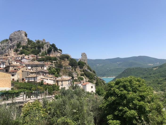 Image No.54-3 Bed Townhouse for sale