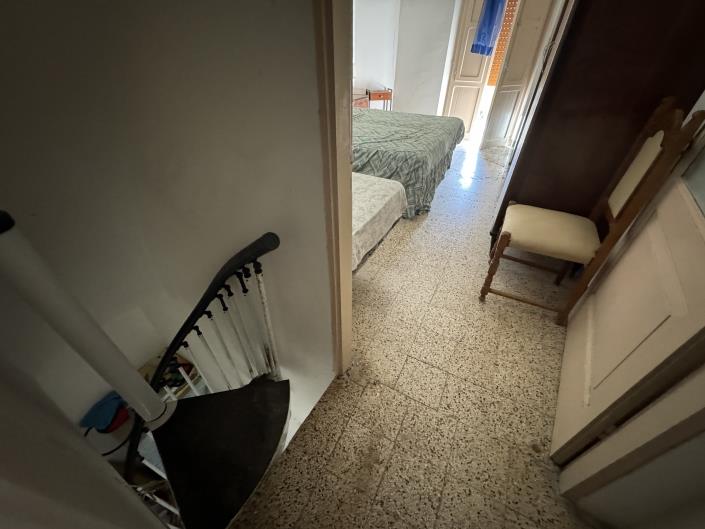 Image No.17-2 Bed Townhouse for sale