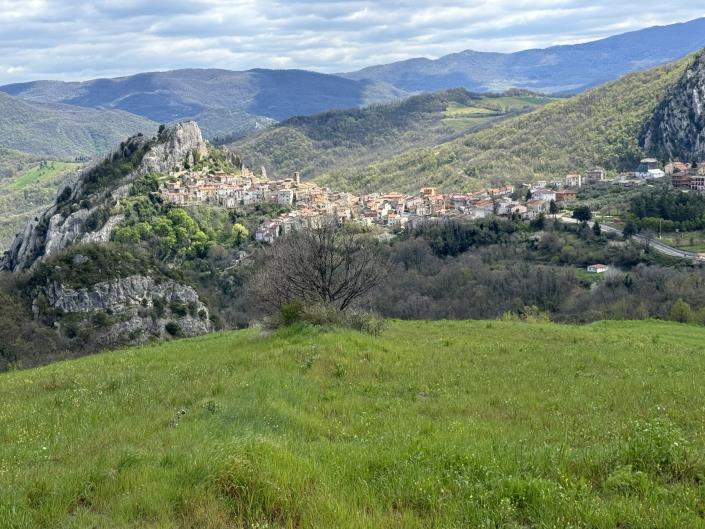 Image No.45-2 Bed Townhouse for sale