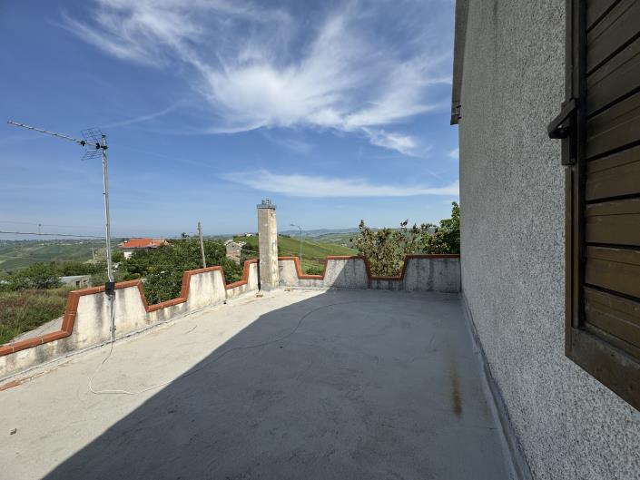 Image No.25-3 Bed Country House for sale