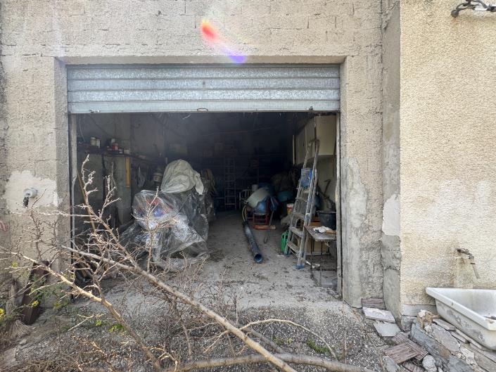 Image No.40-3 Bed Country House for sale