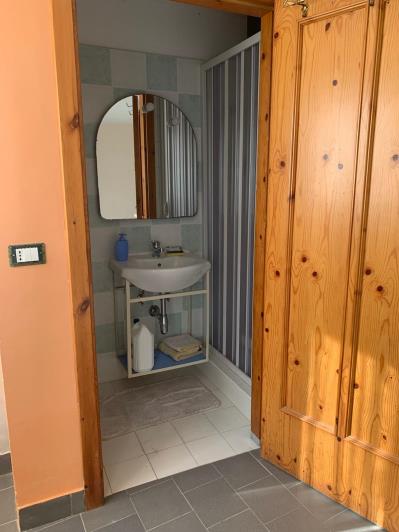 Image No.13-2 Bed Townhouse for sale