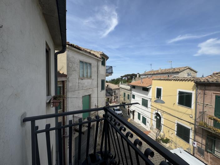 Image No.7-2 Bed Townhouse for sale