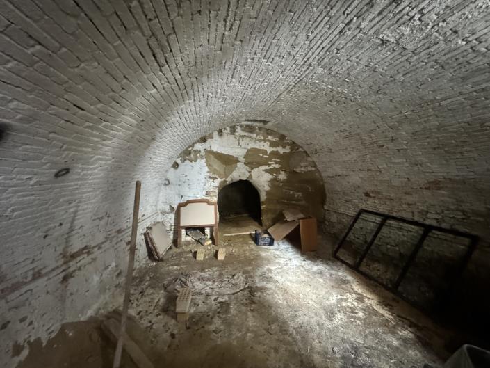 Image No.16-2 Bed Townhouse for sale