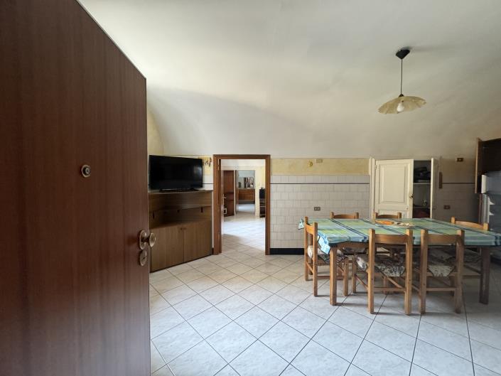 Image No.19-2 Bed Apartment for sale