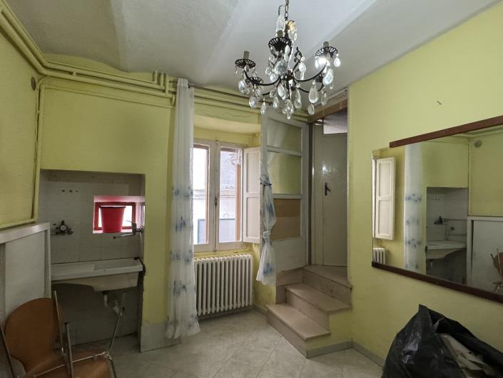 Image No.3-5 Bed Townhouse for sale