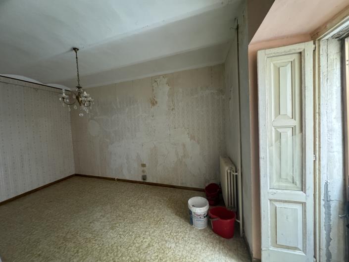 Image No.28-5 Bed Townhouse for sale