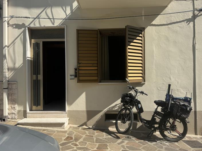 Image No.45-5 Bed Townhouse for sale