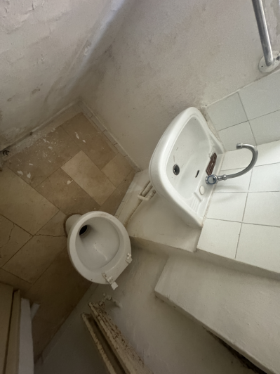 Image No.35-5 Bed Townhouse for sale