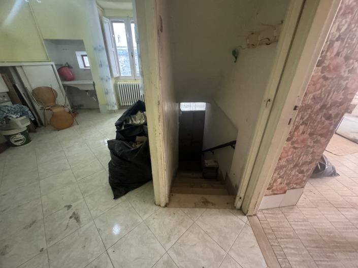 Image No.25-5 Bed Townhouse for sale