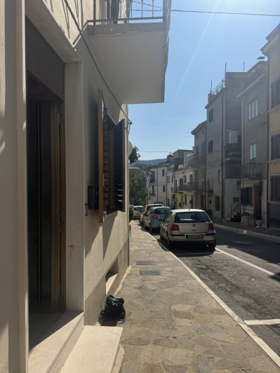 Image No.48-5 Bed Townhouse for sale