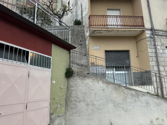 Image No.40-Townhouse for sale