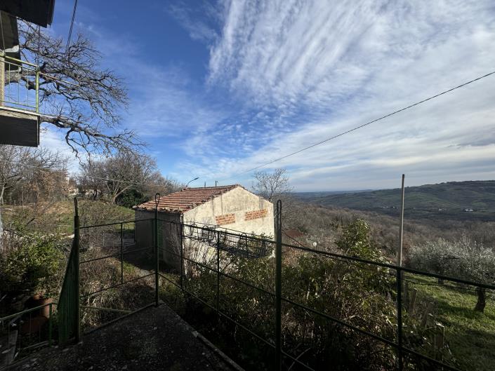 Image No.47-5 Bed Country House for sale