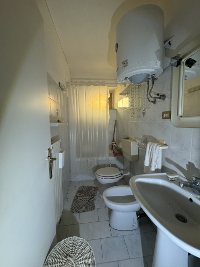 Image No.19-5 Bed Country House for sale