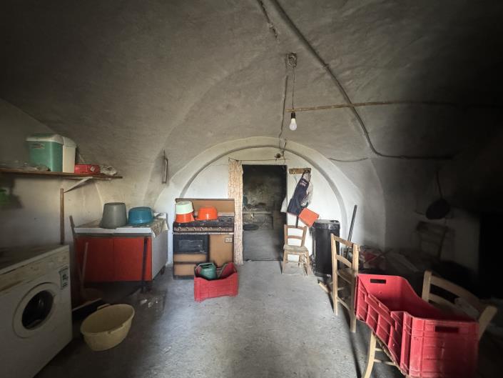 Image No.37-5 Bed Country House for sale