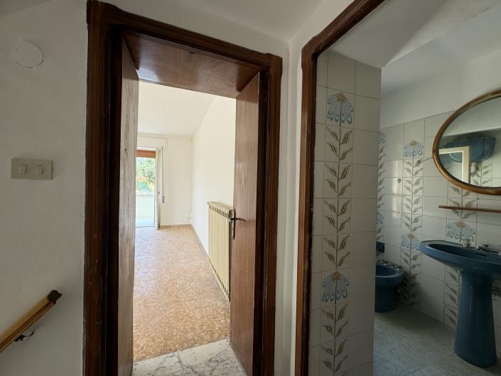 Image No.40-3 Bed Villa / Detached for sale