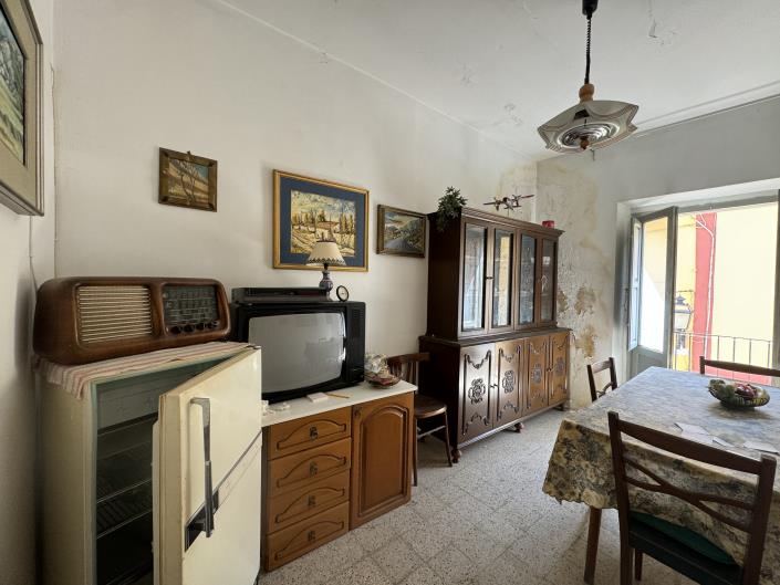 Image No.4-2 Bed Townhouse for sale