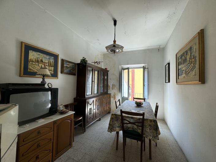 Image No.3-2 Bed Townhouse for sale