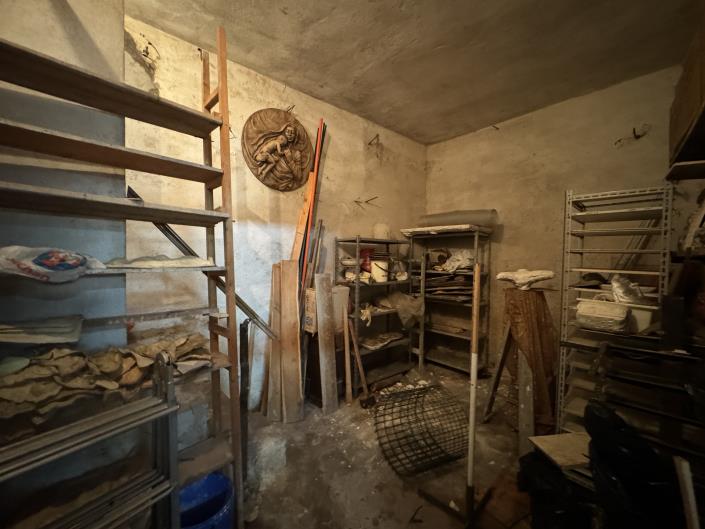 Image No.39-2 Bed Townhouse for sale