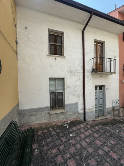 Image No.48-2 Bed Townhouse for sale