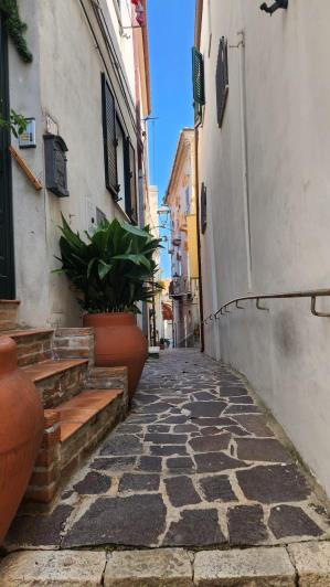 Image No.58-3 Bed Townhouse for sale